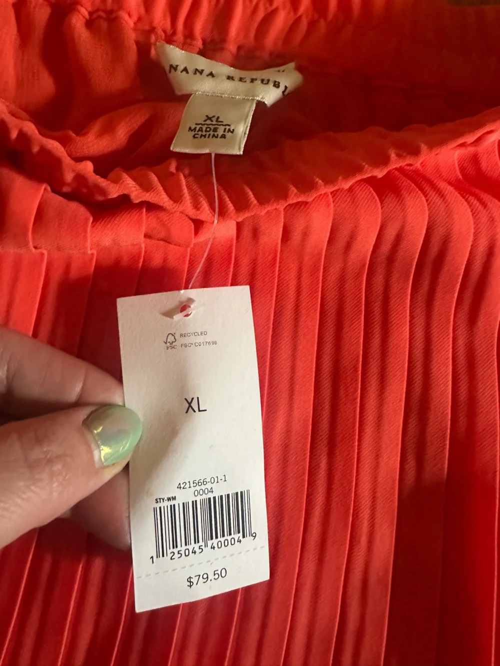 Banana Republic Fall 2012 Orange  pleated knee-length skirt, Size XL, NWT